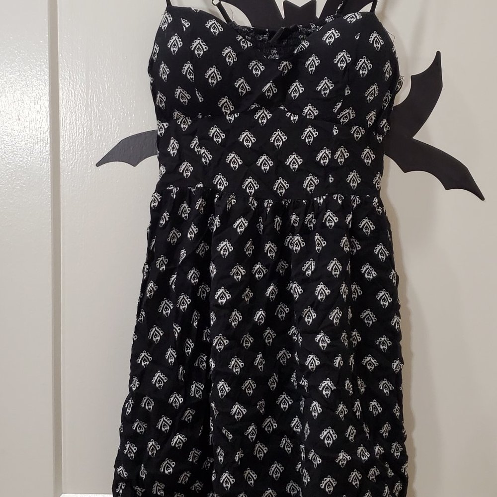 Rue21 Medium Black and White Sundress w Built In Bra